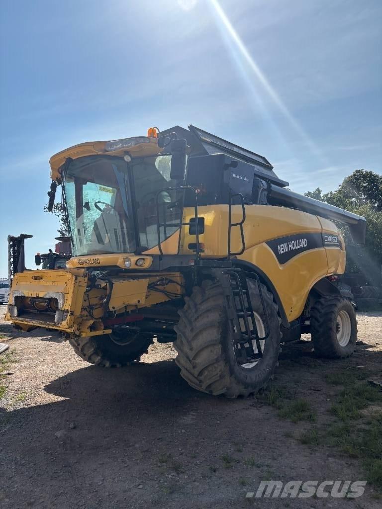 New Holland CX 860 Комбайни