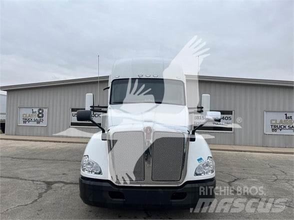 Kenworth T680 Влекачи