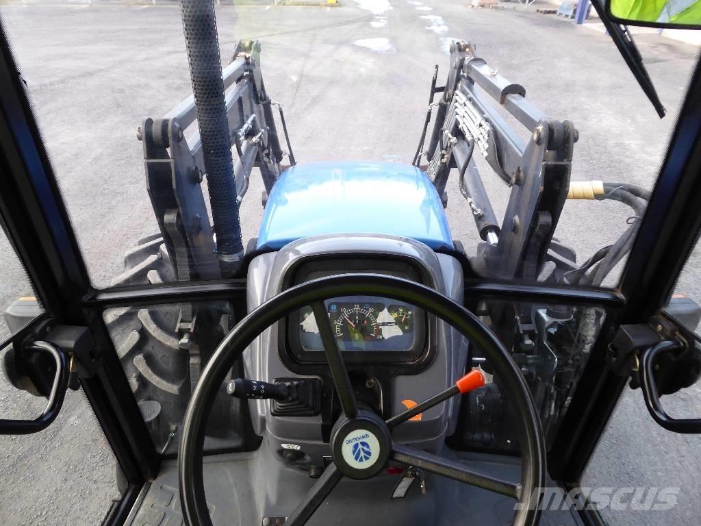 New Holland TD 90 D Трактори
