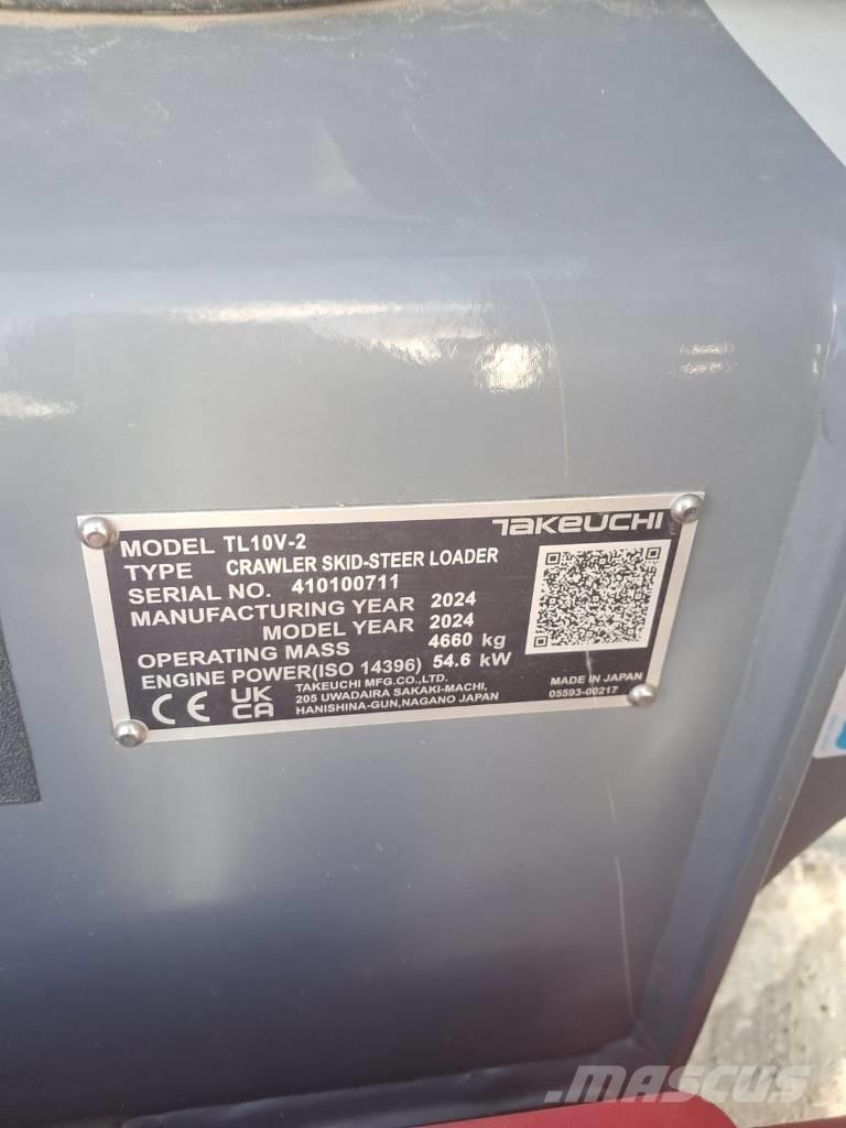 Takeuchi TL10 V2 Верижен товарач