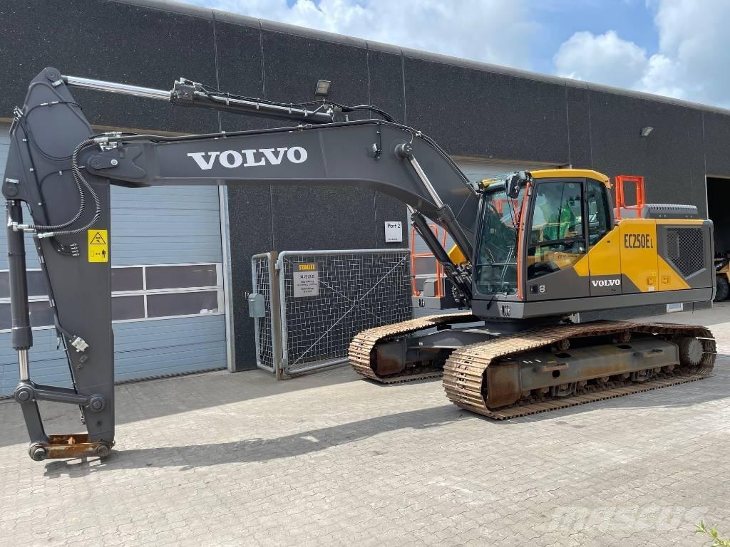 Volvo EC250E Верижен екскаватор