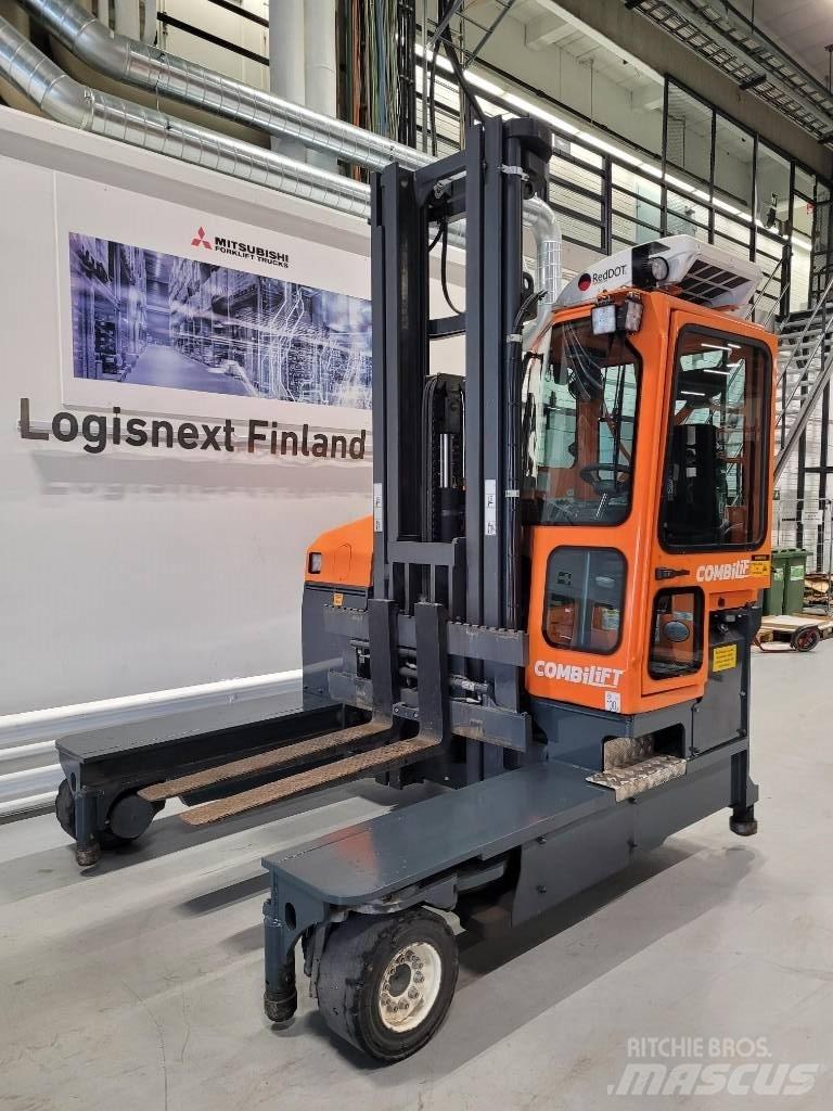 Combilift C 4000 Повдигач с движение в 4 посоки
