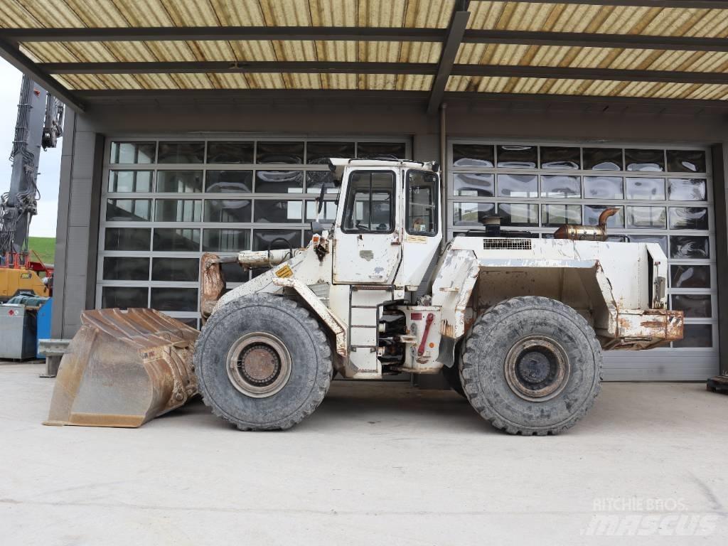 Liebherr L 551 Колесни товарачи