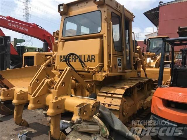 CAT D6D Верижни булдозери
