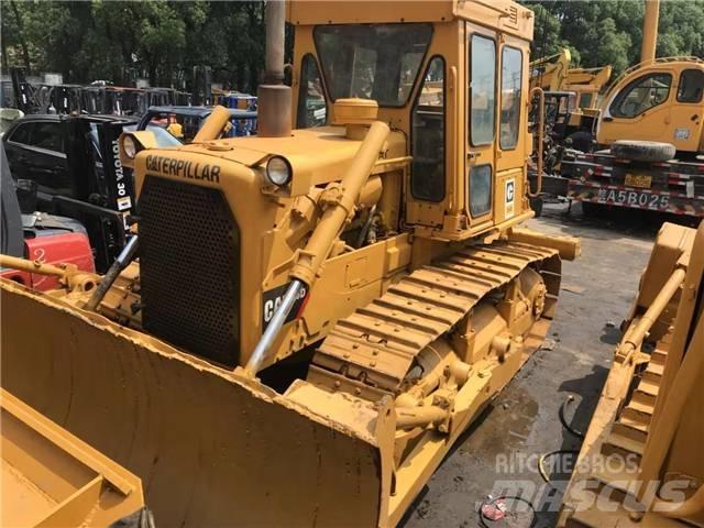 CAT D6D Верижни булдозери
