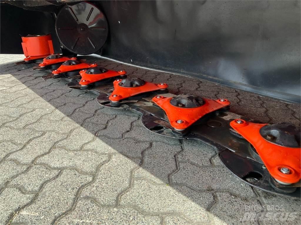 Kubota DM4032 Кондиционери за косачки