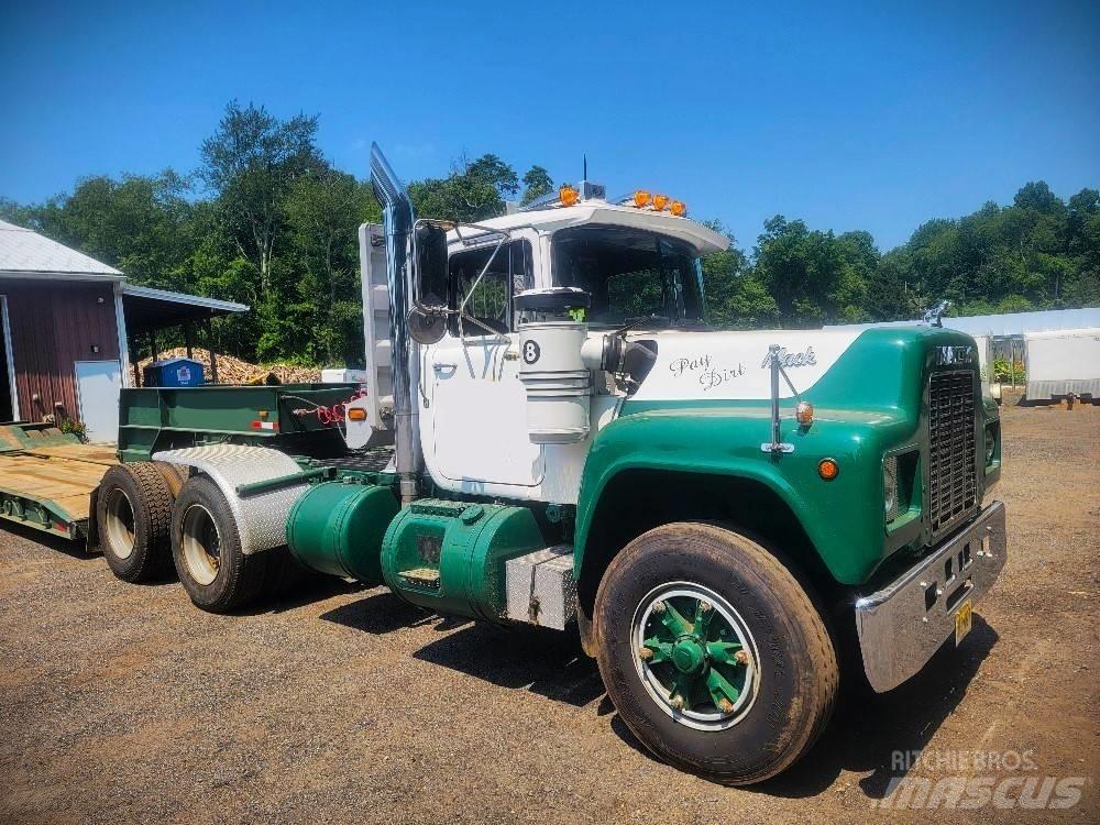 Mack R 688 ST Влекачи