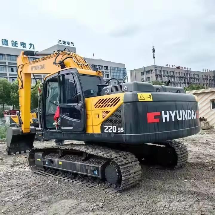 Hyundai 220-9S Верижен екскаватор