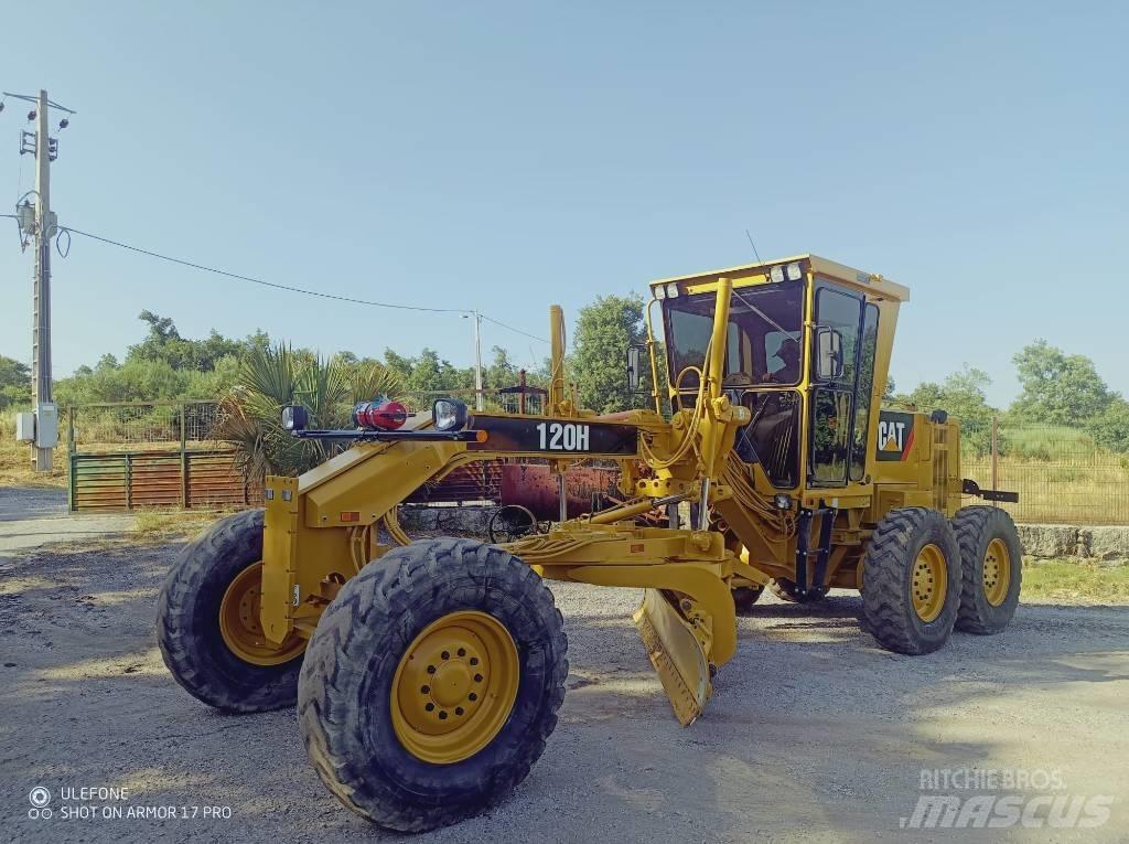 CAT 120 H Грейдери