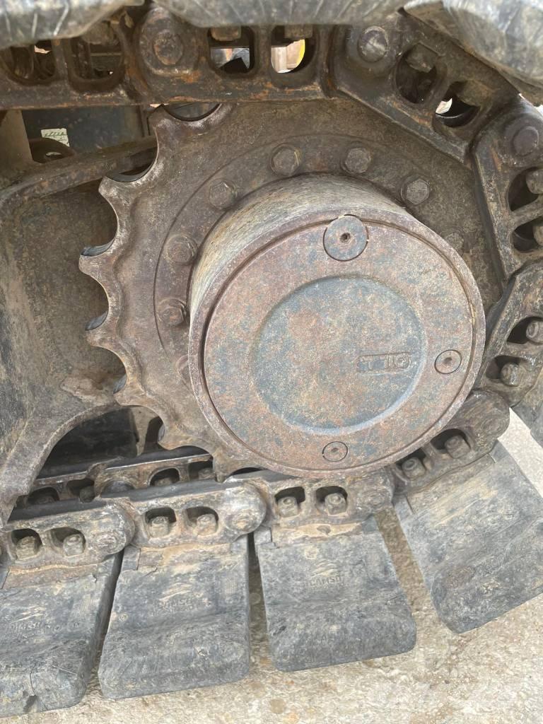 Komatsu PC80MR-5E0 Средни екскаватори 7т - 12т