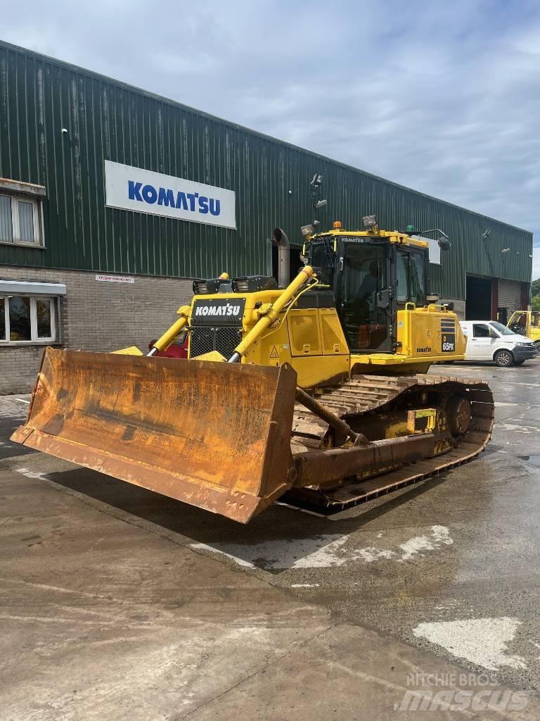 Komatsu D65PX-18E0 Верижни булдозери
