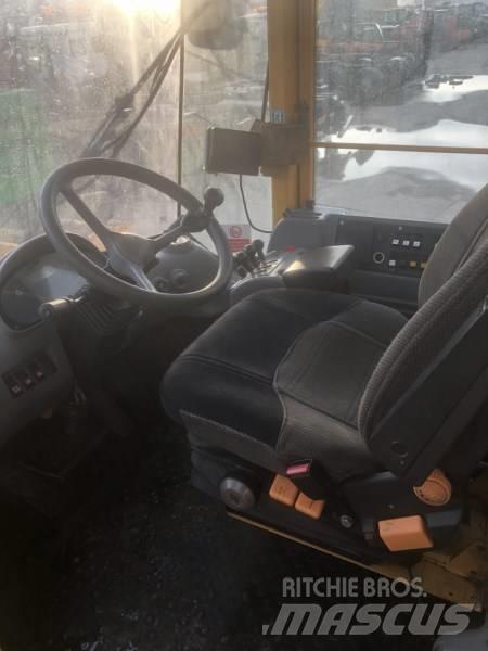 Volvo L 110 E Колесни товарачи