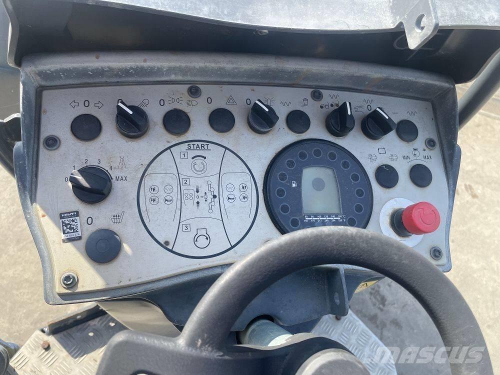 Bomag BW 120 AD Двойни барабанни ролки
