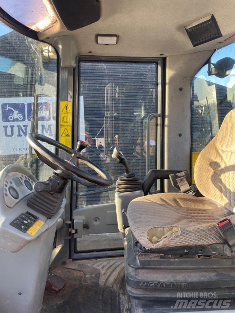 Terex TL 120 Колесни товарачи