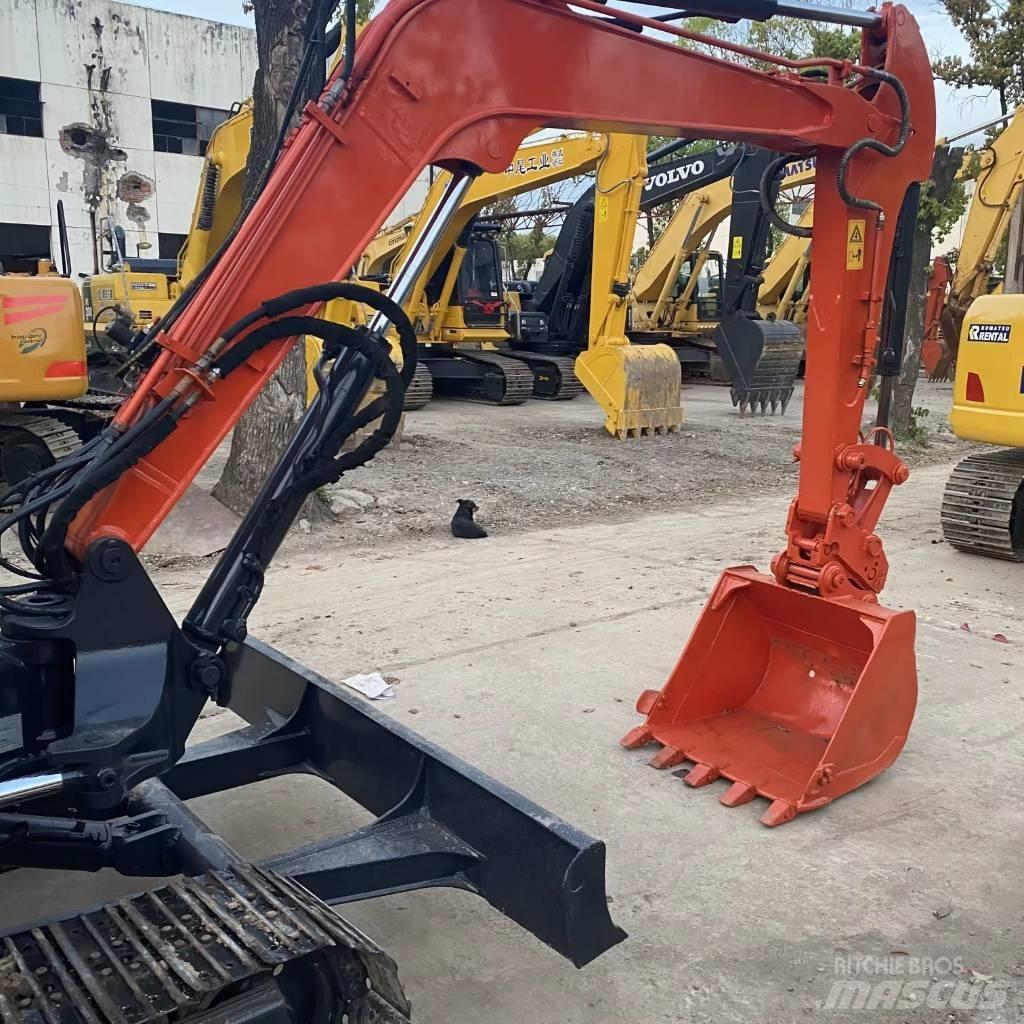 Hitachi ZX 50 U Мини екскаватори < 7 т