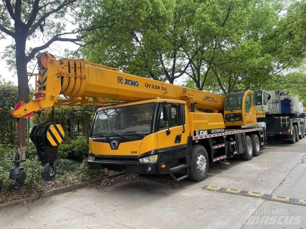 XCMG XCT25 Всъдеходни кранове