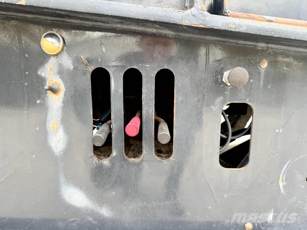 Landoll 440B Бордови