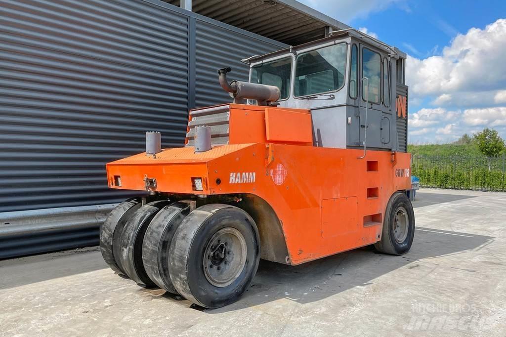 Hamm GRW 24 Пневматични гумени  ролки
