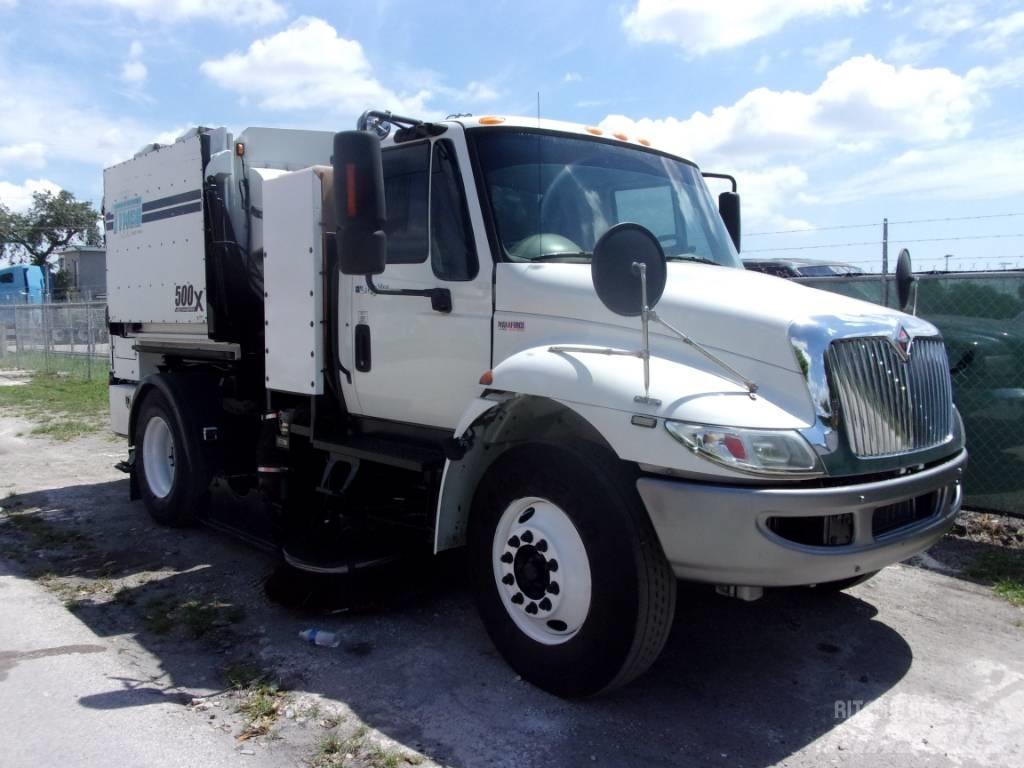International 4300 Камиони за почистване
