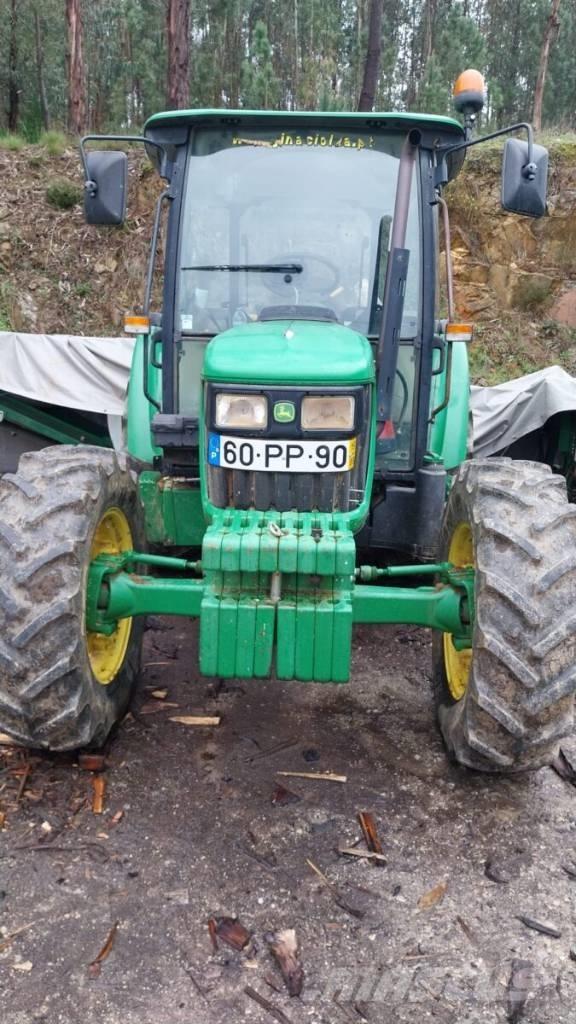 John Deere 5075 E Трактори