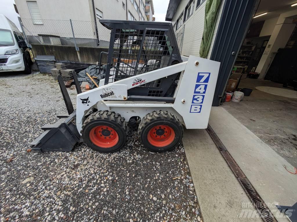 Bobcat 743 B Мини товарачи
