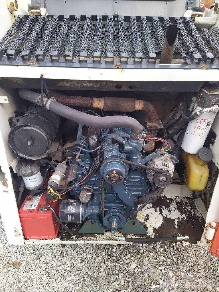 Bobcat 743 B Мини товарачи
