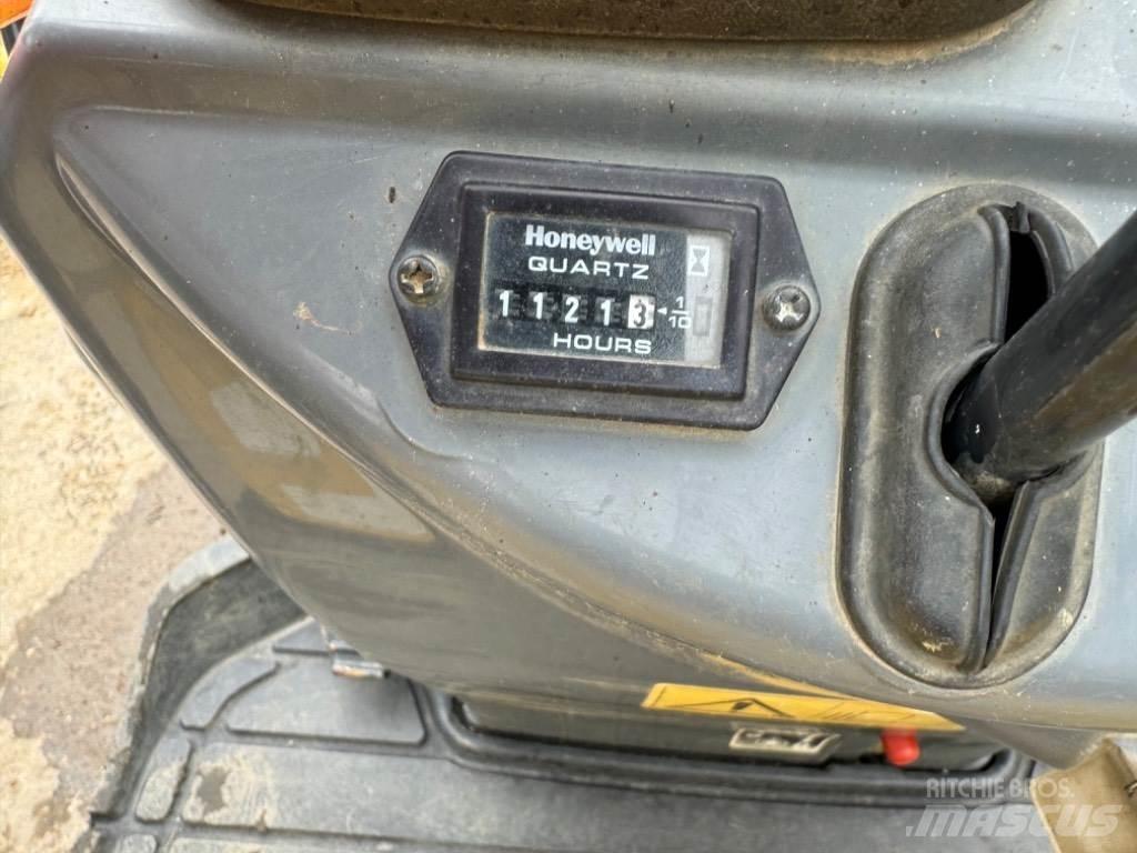 Yanmar SV08 (1C169) Мини екскаватори < 7 т