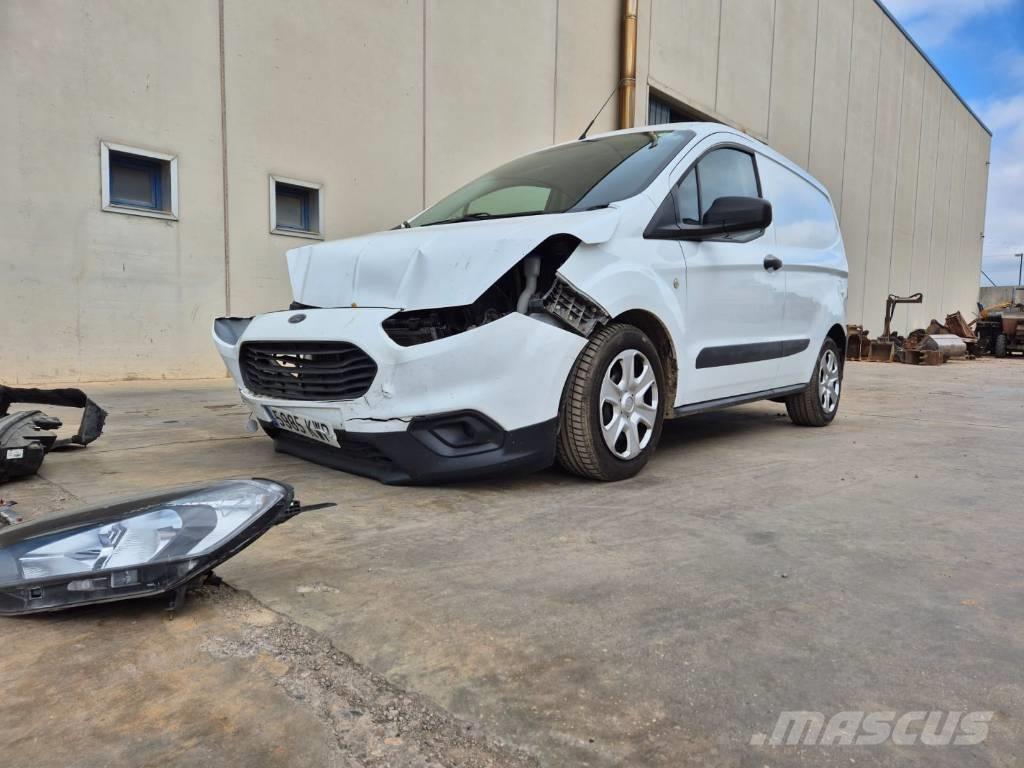 Ford Courier Фургони
