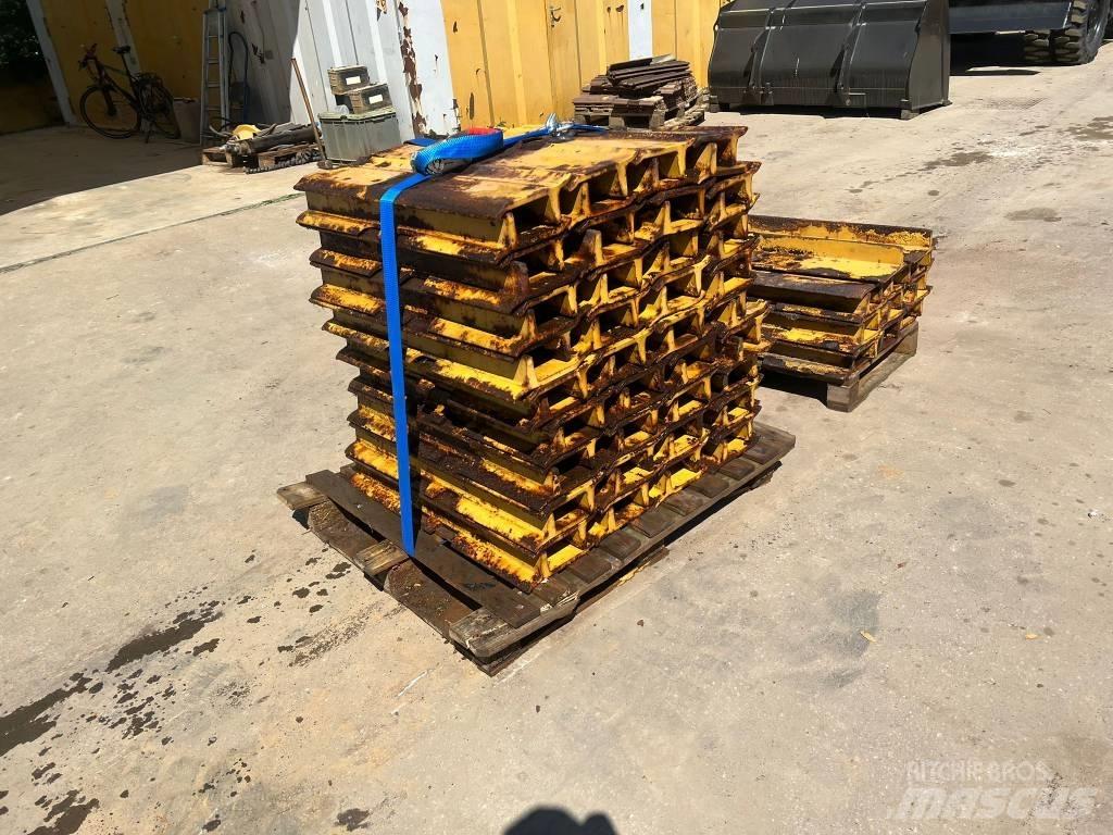 CAT D 6 Релси, вериги и ходова част
