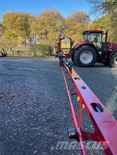 Hardi MASTER PLUS Навесни пръскачки
