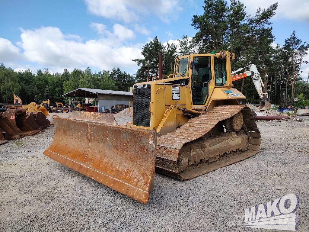 CAT D 6 N LGP Верижни булдозери
