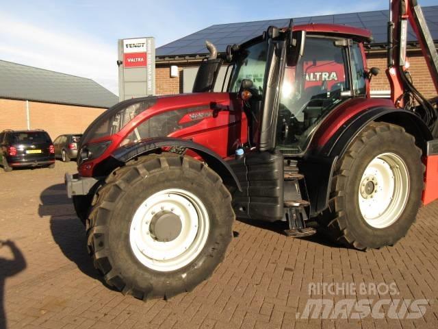 Valtra T174 VERSU Трактори