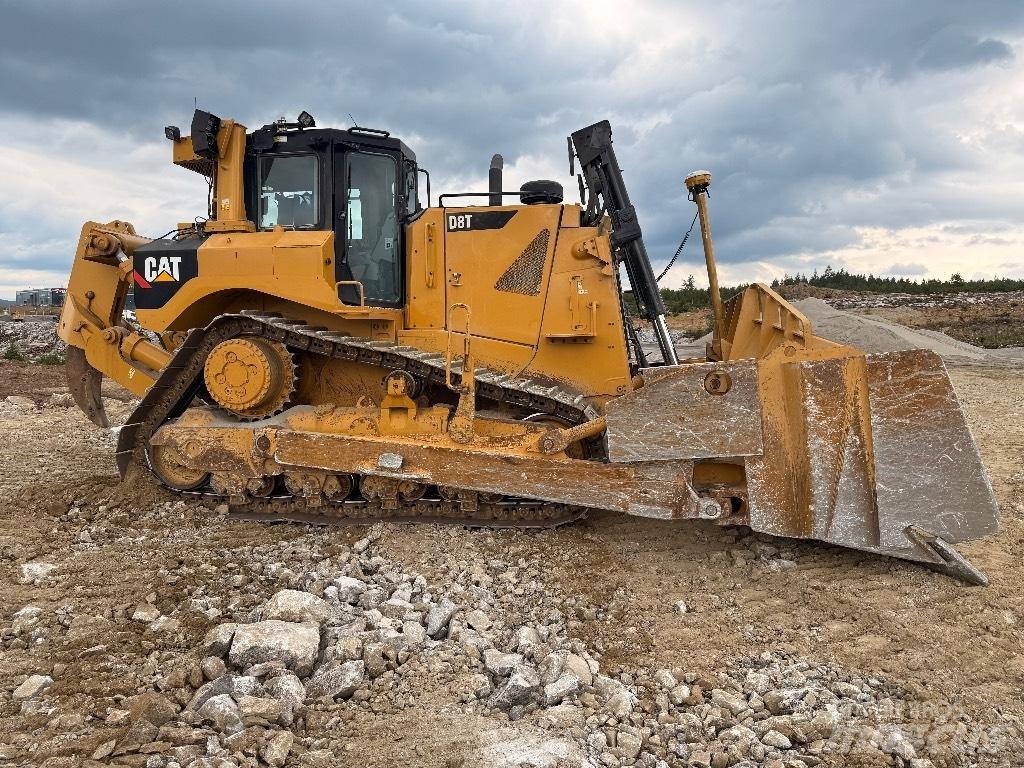 CAT D 8 T Верижни булдозери
