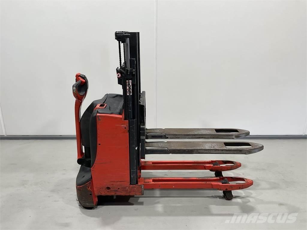 Linde D08 Самоходни товарачи