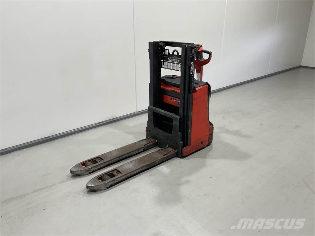 Linde D08 Самоходни товарачи
