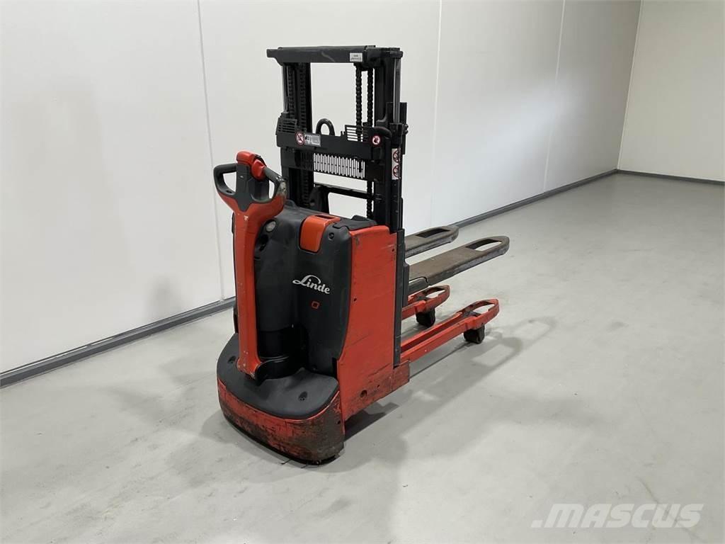Linde D08 Самоходни товарачи