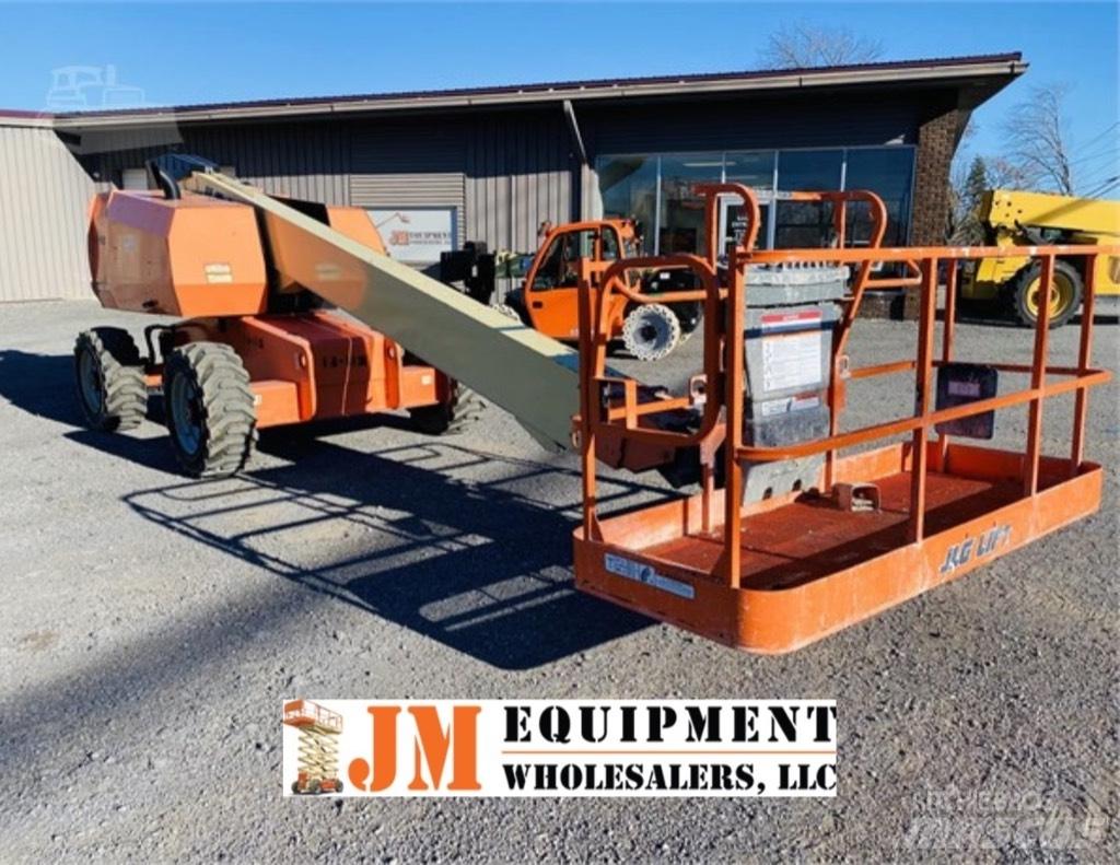 JLG 600S Телескопични повдигачи
