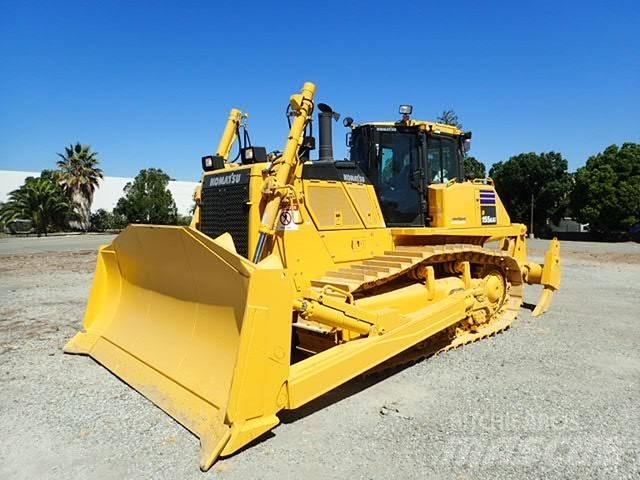 Komatsu D155AXi-8 Верижни булдозери
