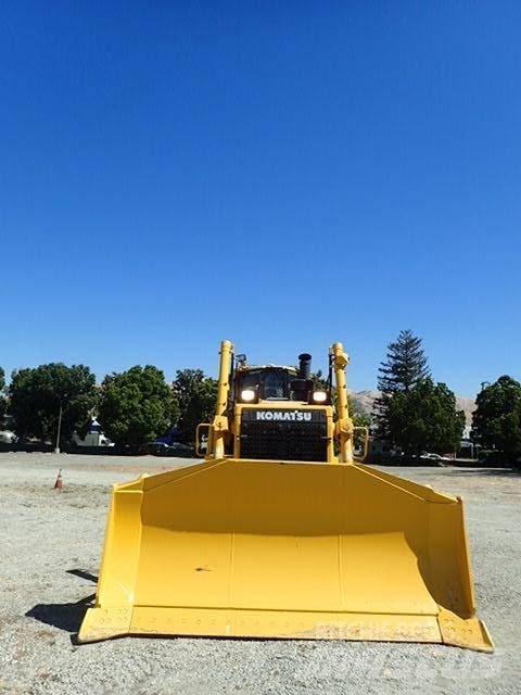 Komatsu D155AXi-8 Верижни булдозери

