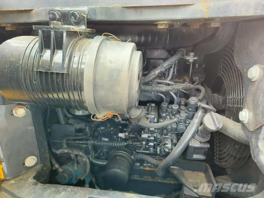 Komatsu PC 40 MR Мини екскаватори < 7 т