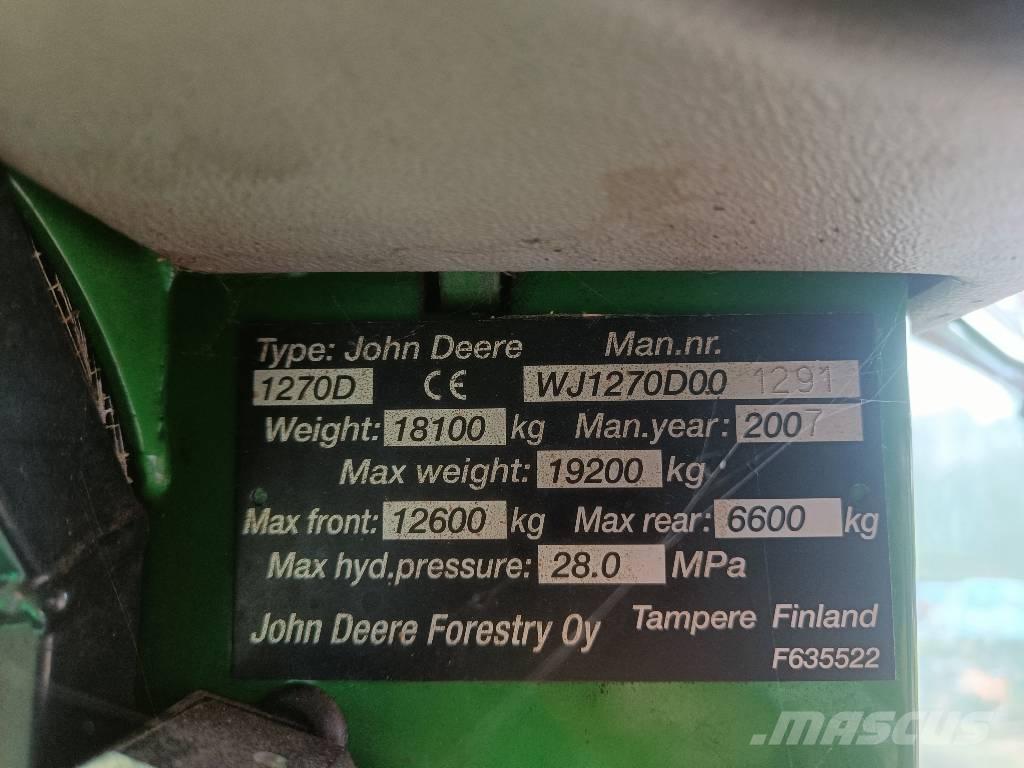John Deere 1270 D Харвестери