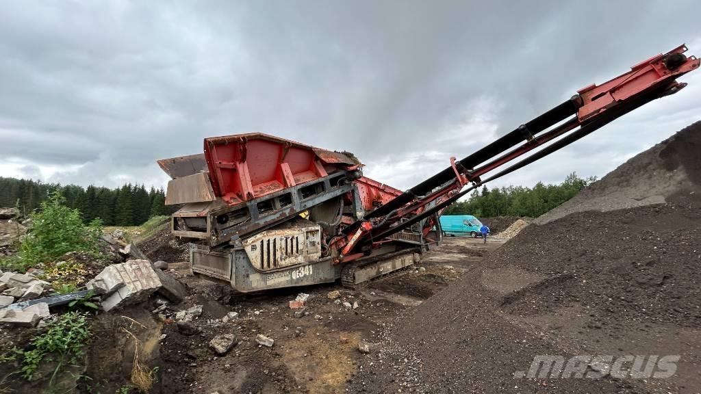 Sandvik QE 341 Мобилни скрийнери
