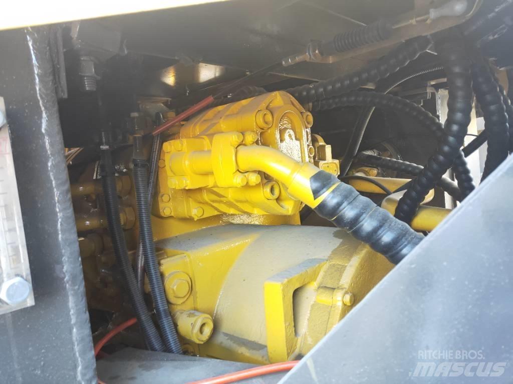 SDLG 953L Колесни товарачи