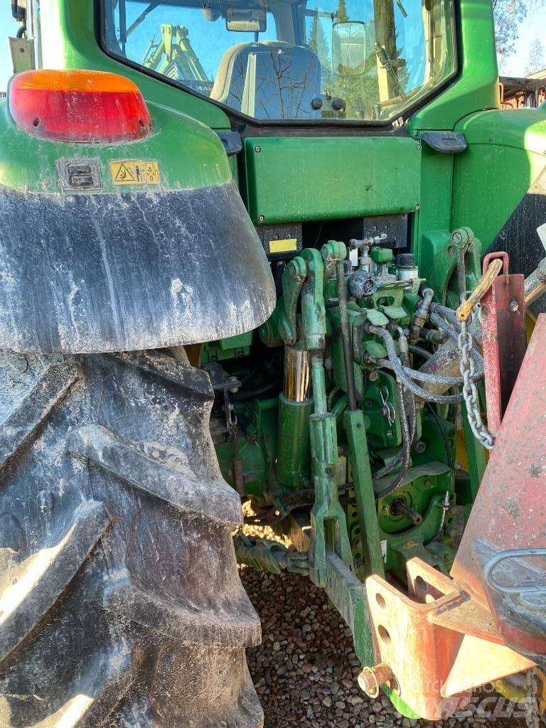 John Deere 6620 Трактори