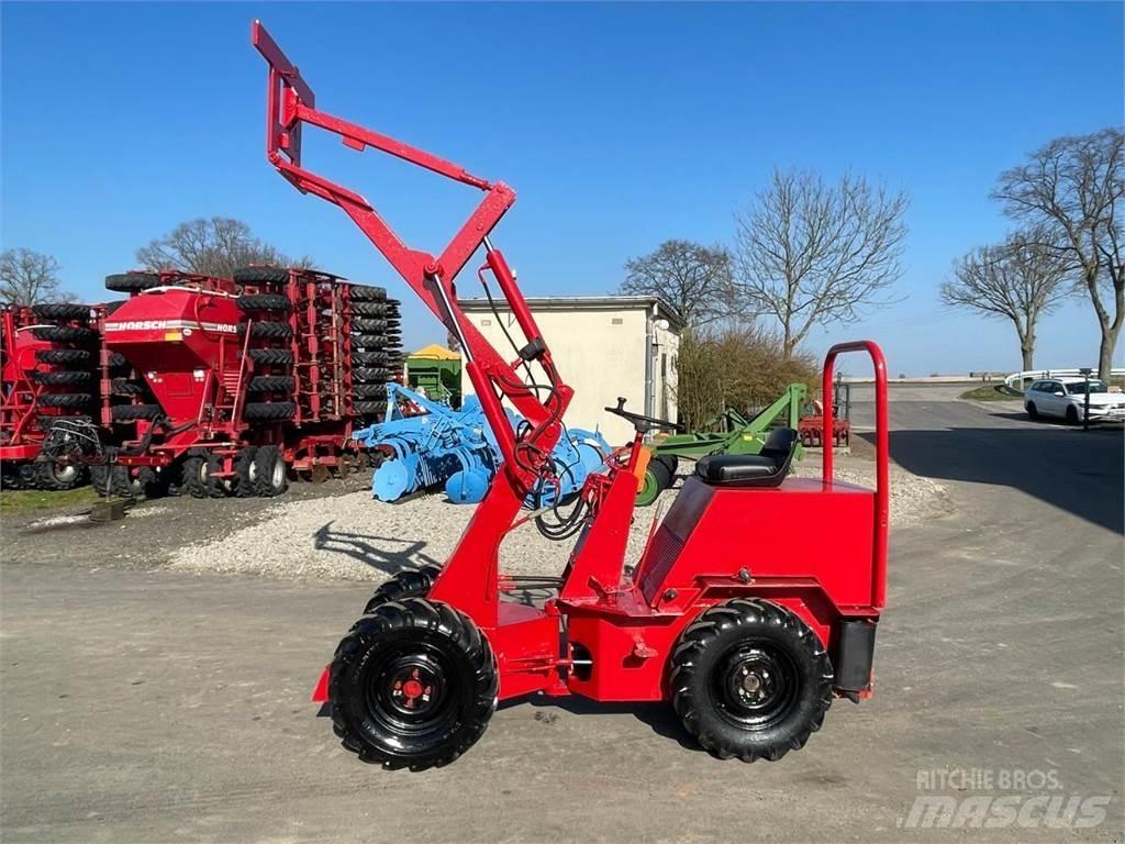 Weidemann 1302 Мини товарачи