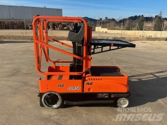 JLG 10 MSP Вертикални мачтови повдигачи
