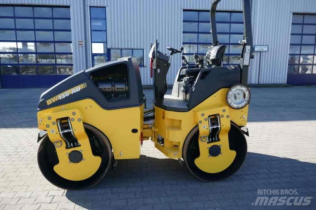 Bomag BW 138 AD-5 Двойни барабанни ролки
