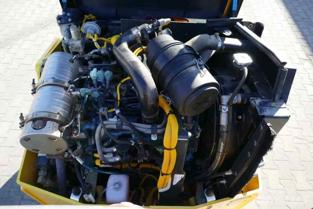 Bomag BW 138 AD-5 Двойни барабанни ролки
