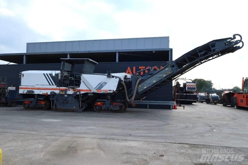 Wirtgen W250 Машини за студено раздробяване на асфалт