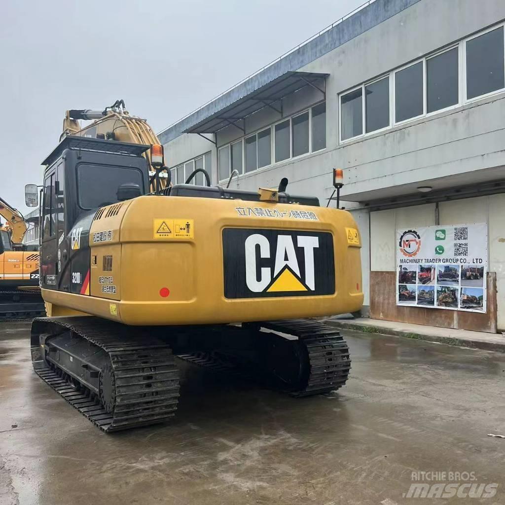 CAT 320D2 Средни екскаватори 7т - 12т